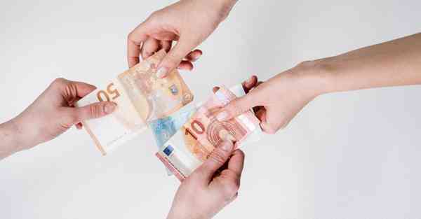 大数据包含设备数据的行业文章