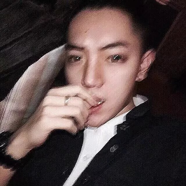 别威岩舒