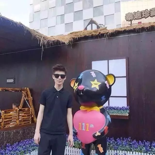 尚芝政榕