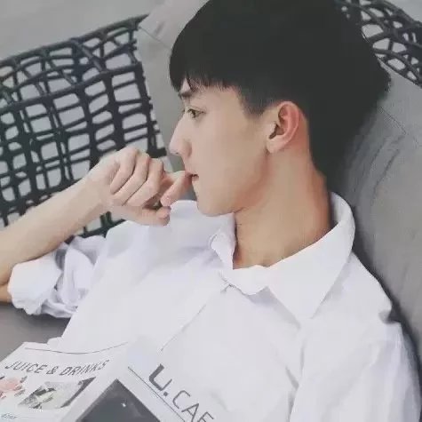 诸葛晶程坚