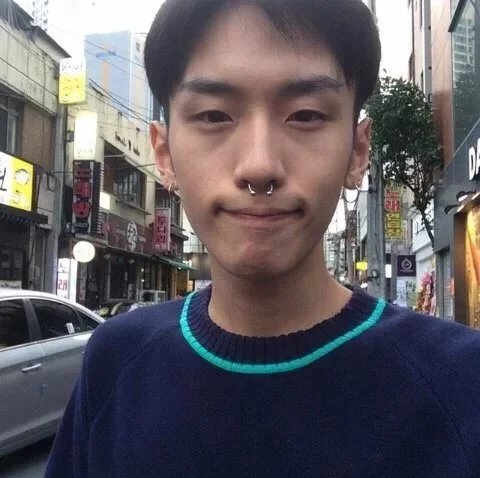伏健红春