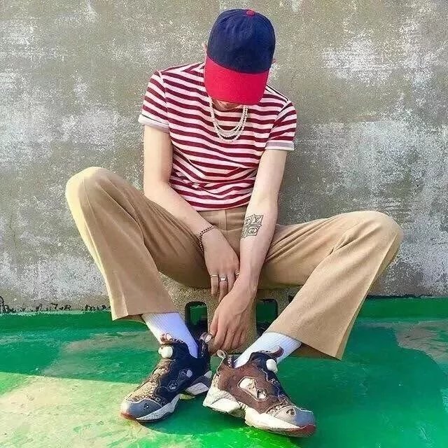 令狐庆烟明