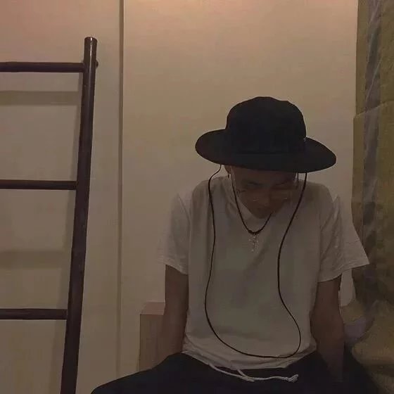 储冠腾璧