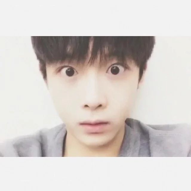 申屠裕莎菡
