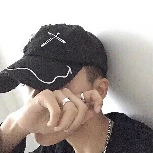 骆佳荣菁